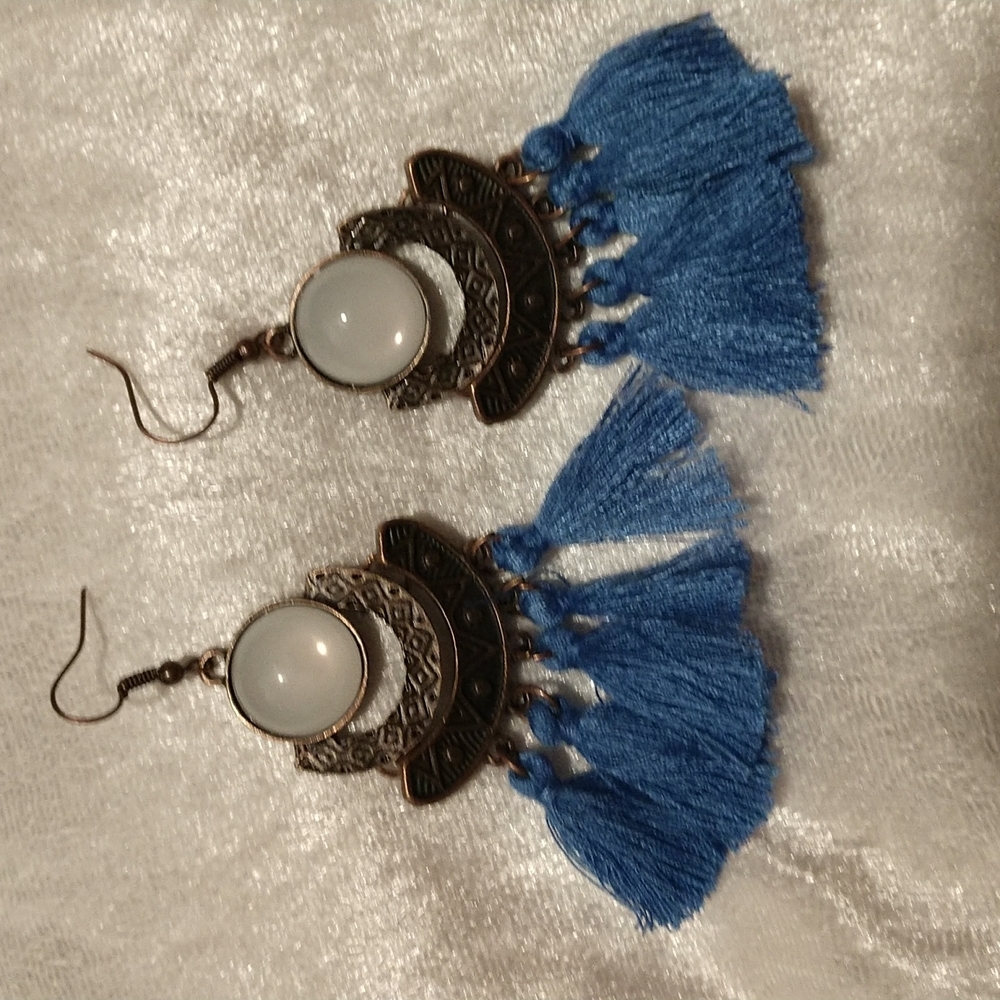 Moonstone Blue Tassel 3.5" Fishhook Earrings Boho Aztec Bold Lightweight - Picture 6 of 6